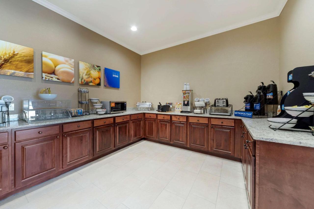Comfort Inn & Suites Harrah Choctaw Buitenkant foto