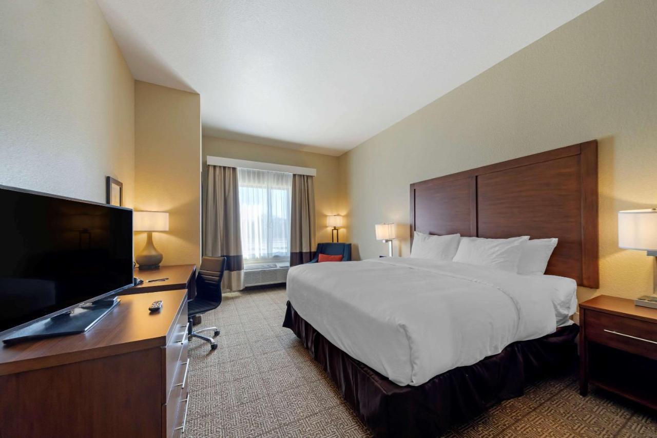 Comfort Inn & Suites Harrah Choctaw Buitenkant foto