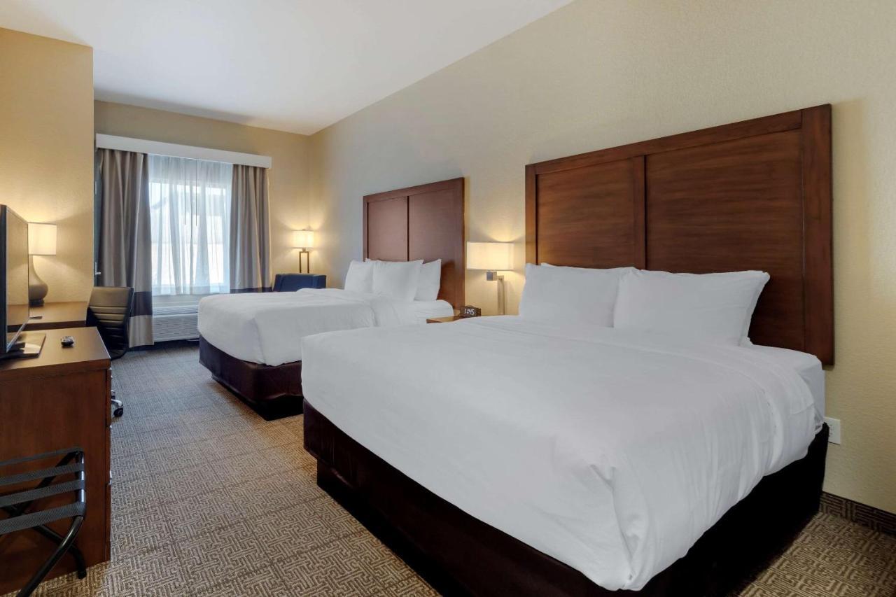 Comfort Inn & Suites Harrah Choctaw Buitenkant foto